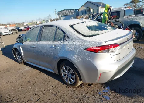 2022 Toyota Corolla Le z USA, uszkodzony, nr VIN JTDEPMAE0NJ223434